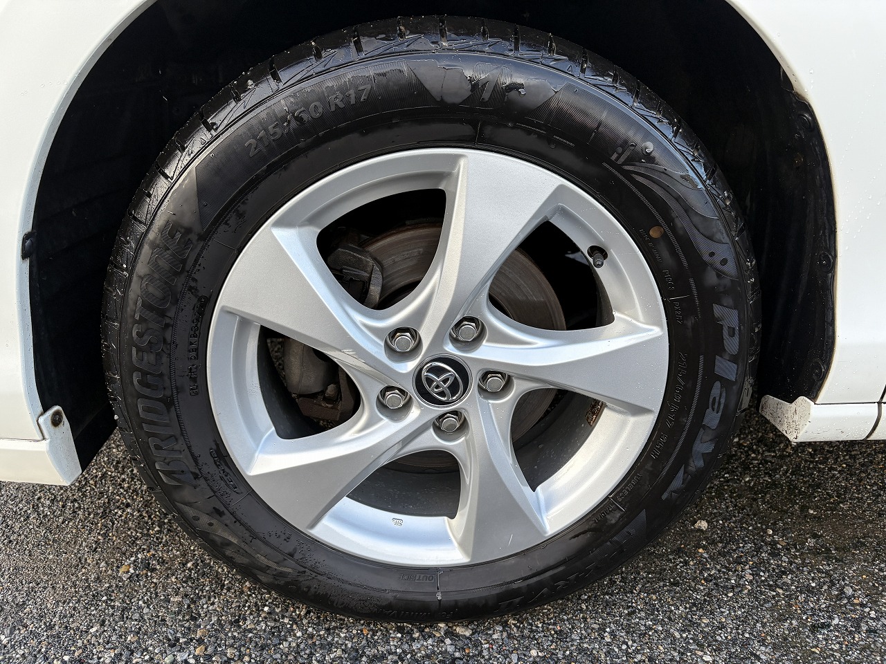 トヨタ・エスティマ ハイブリッド AHR20 OEMホイールスワップ施工事例 
